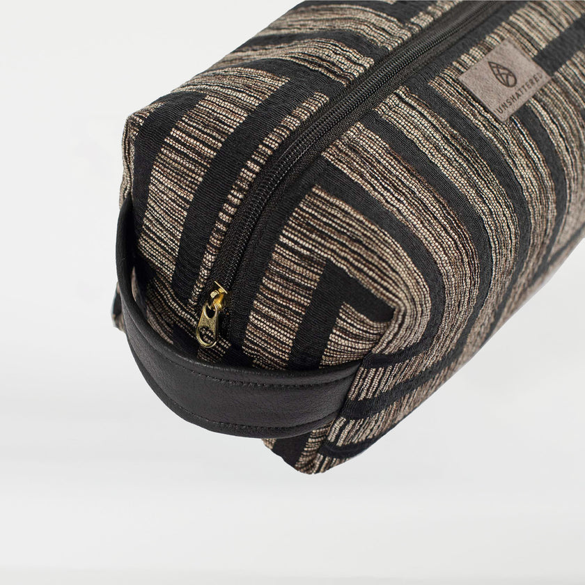 detail shot of the zipper