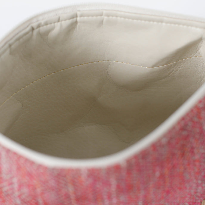 Interior shot of Dee