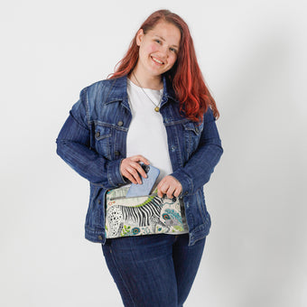 Lifestyle shot of Chivon
