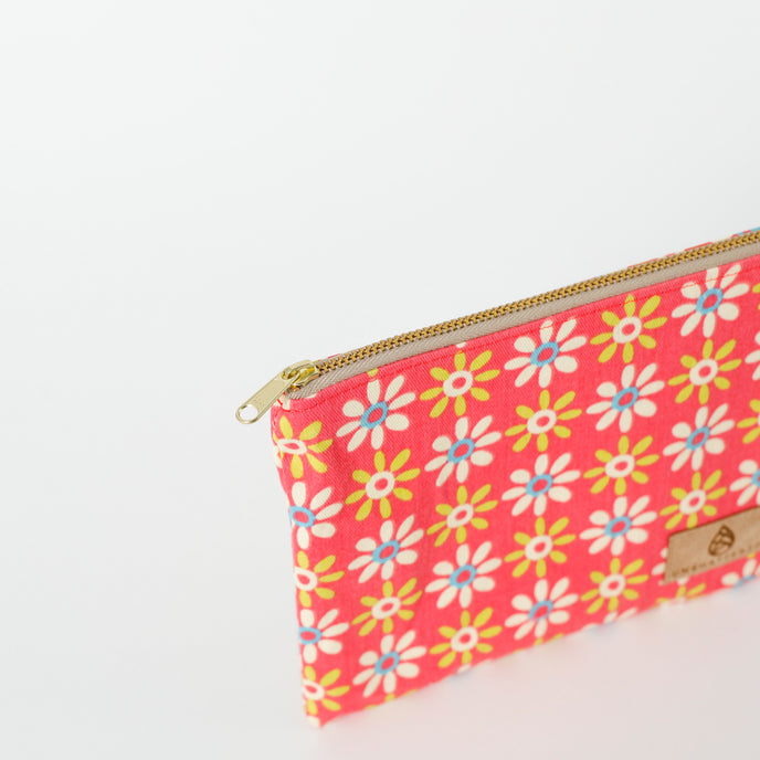 detail shot of the zipper