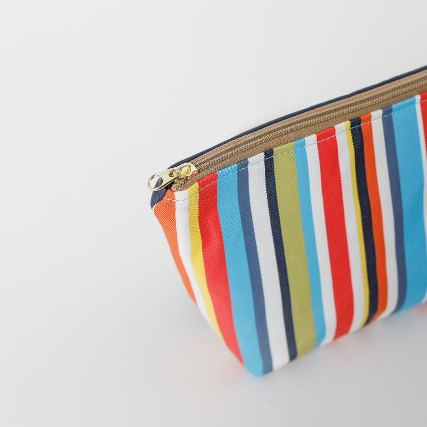 detail shot of the zipper