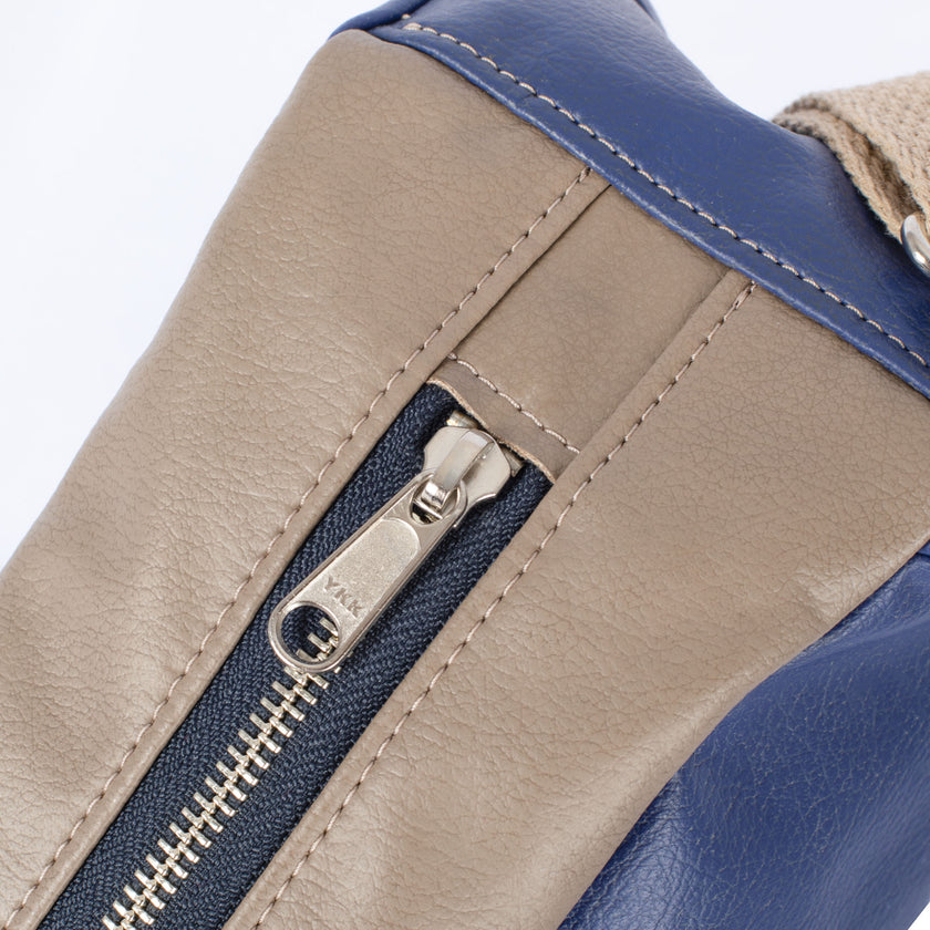 detail shot of the zipper