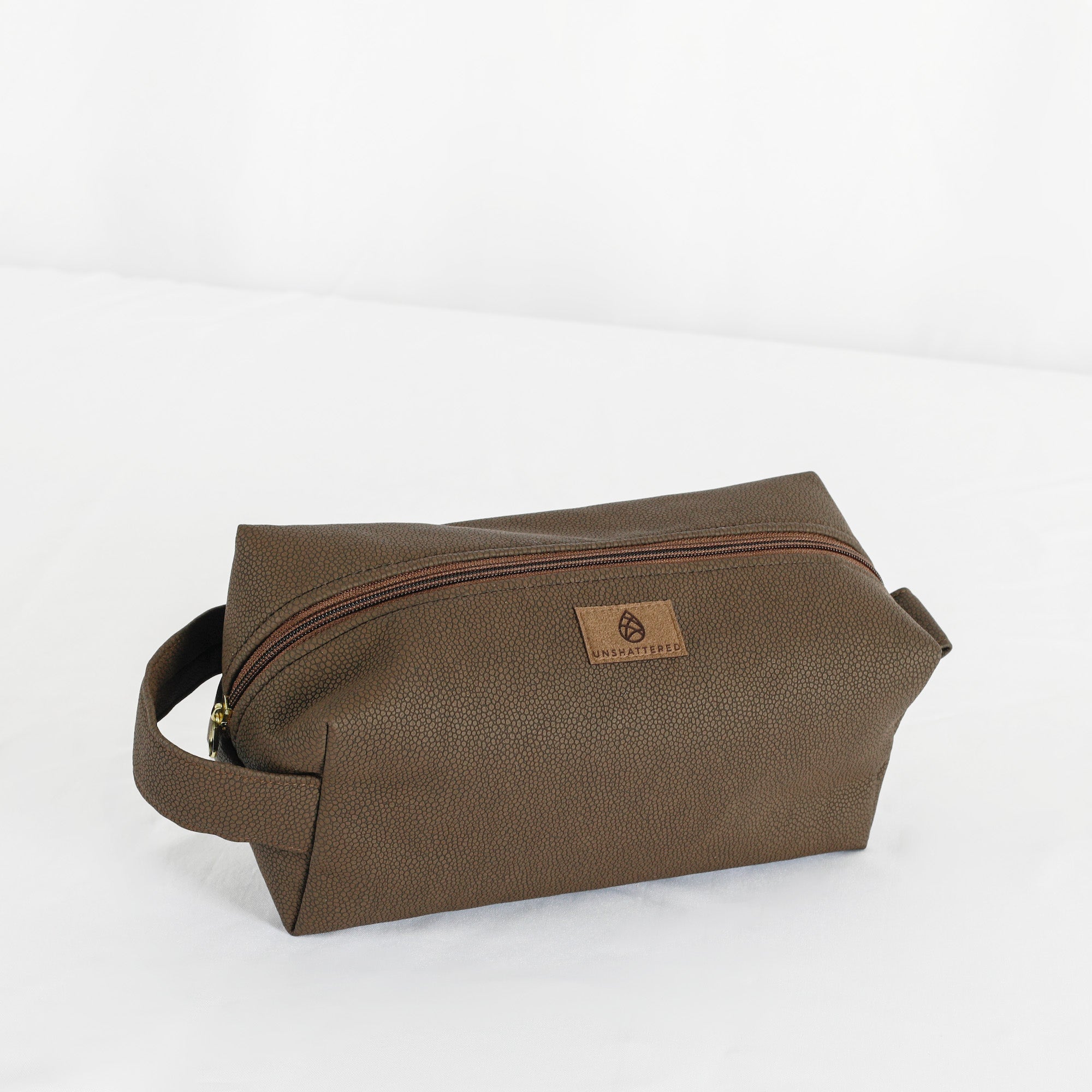 Abriana Toiletry Kit