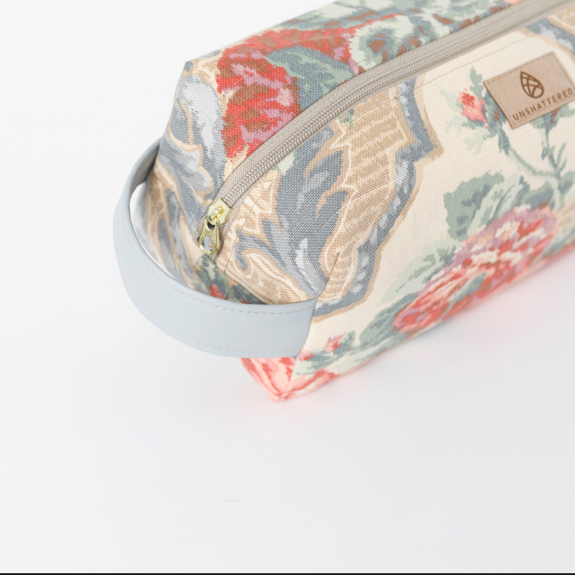 Anna Toiletry Kit