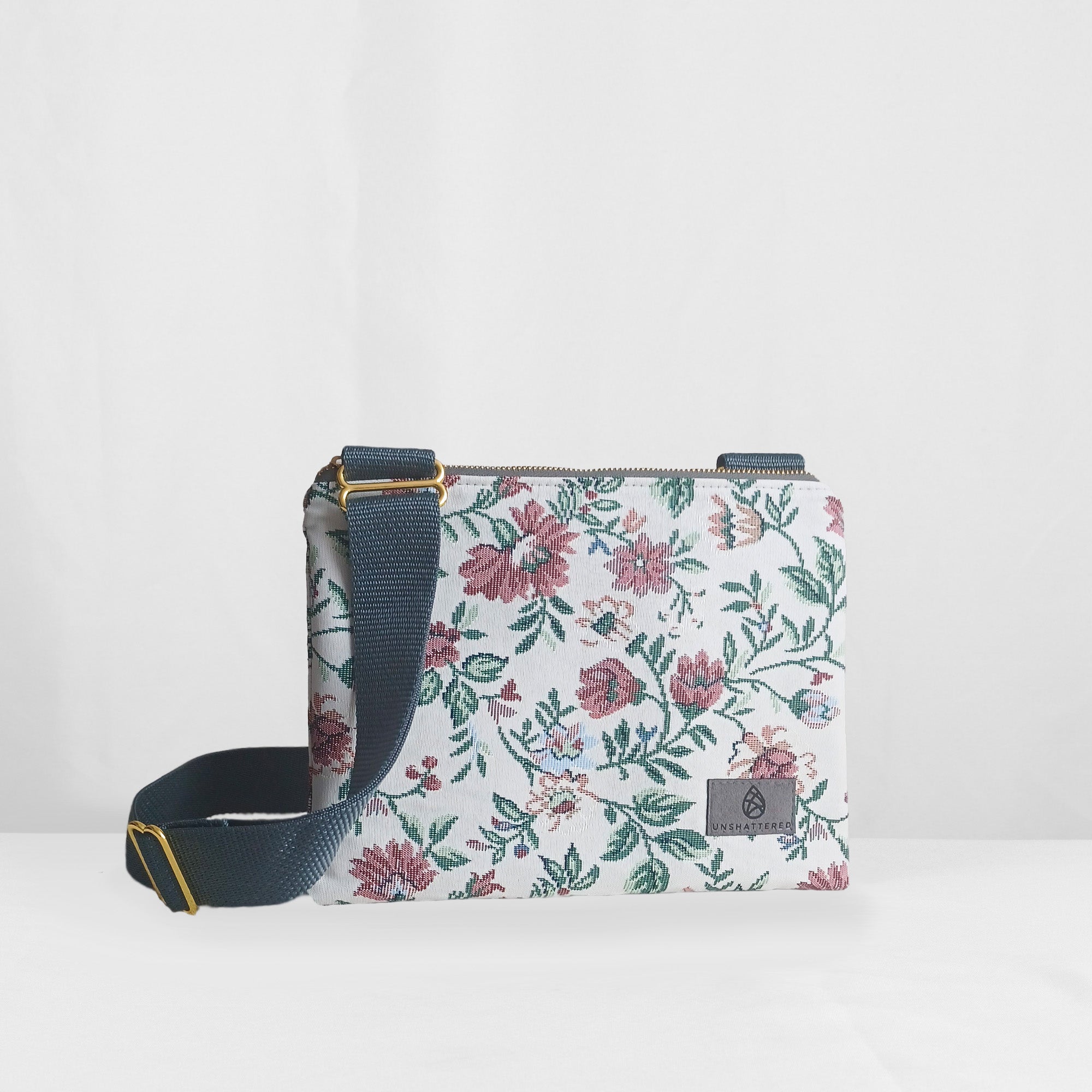 Lindsey Crossbody Pouch 