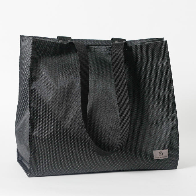 Black Simple Shopper
