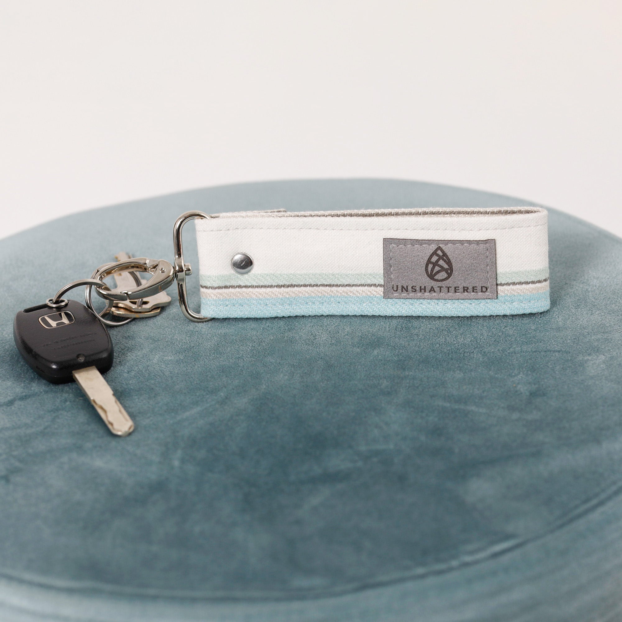 Dymier Loop Keychain Clip