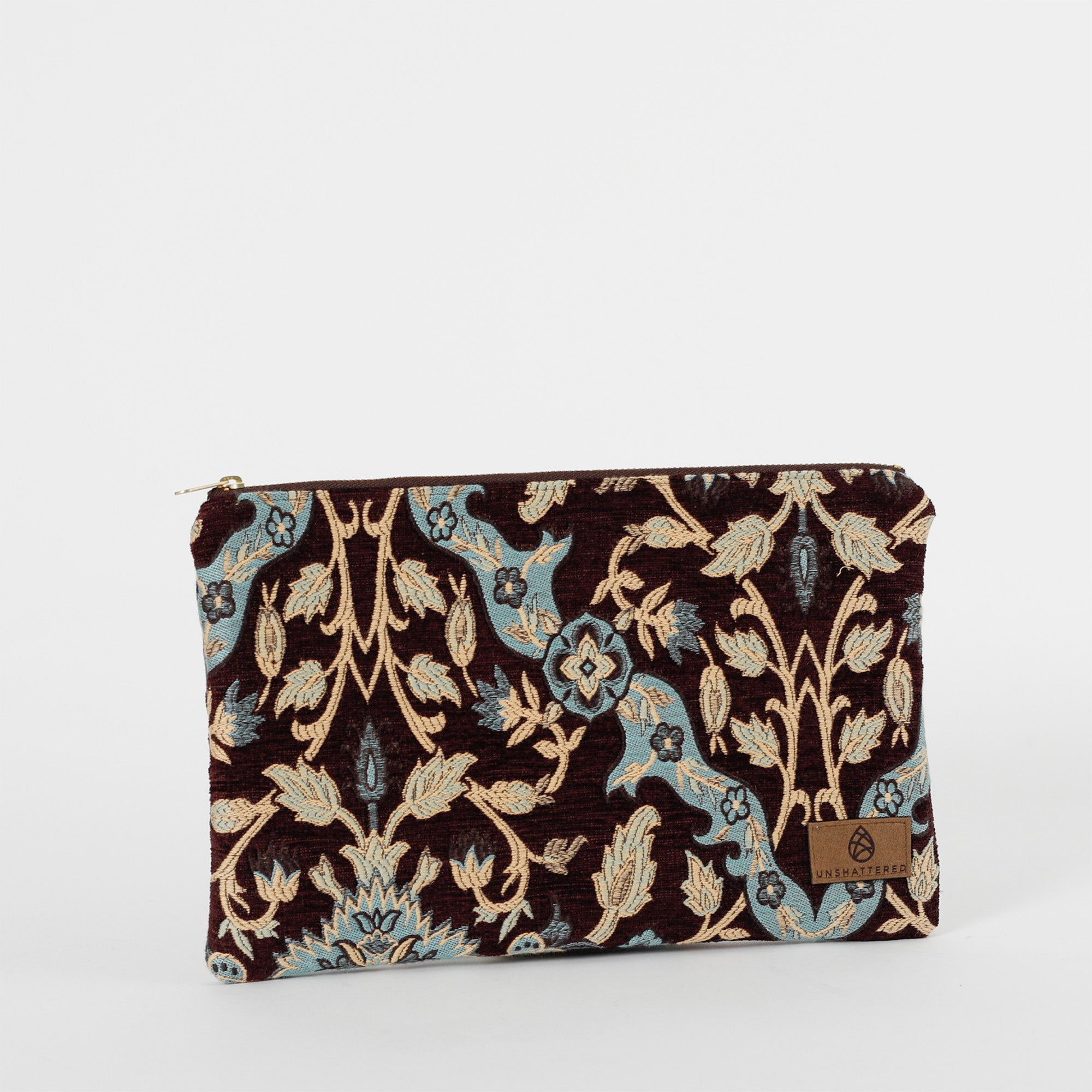 Karina Large zip pouch 