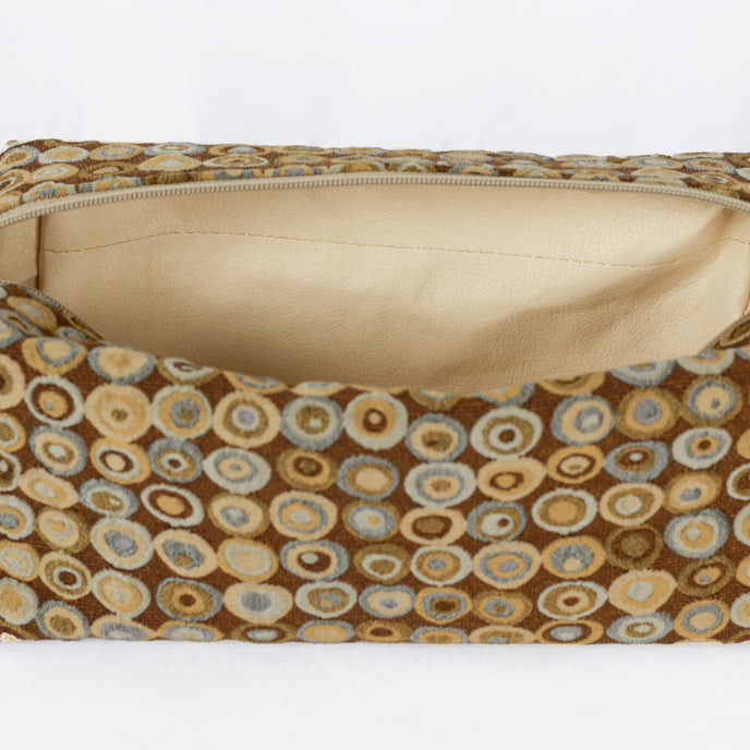 Interior shot of Leslie 