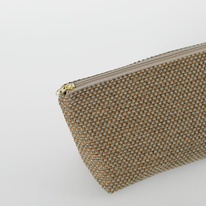 detail shot of the zipper