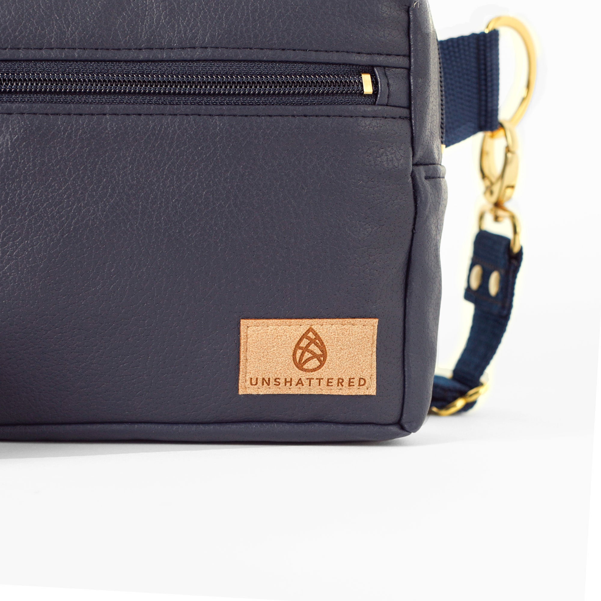Adam Errand Bag – Unshattered
